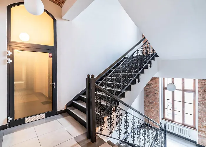 Klimatyczny Indigo W Pięknej Kamienicy